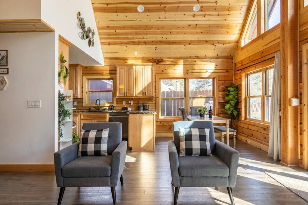 Modern Family Cabin Mins To Lake, Slopes & Hikes Big Bear City Eksteriør billede