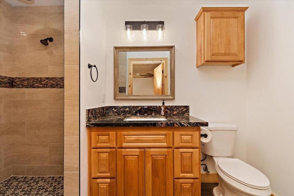 Modern Family Cabin Mins To Lake, Slopes & Hikes Big Bear City Eksteriør billede