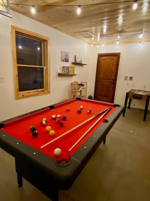 Modern Family Cabin Mins To Lake, Slopes & Hikes Big Bear City Eksteriør billede