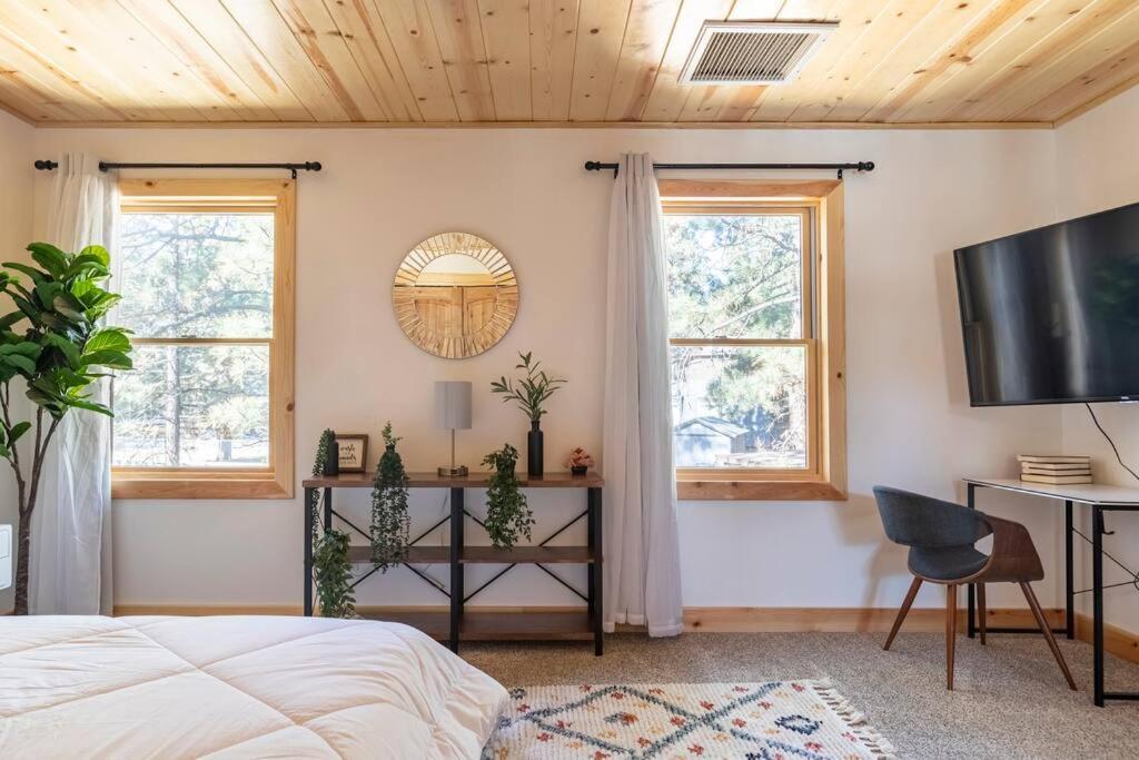 Modern Family Cabin Mins To Lake, Slopes & Hikes Big Bear City Eksteriør billede